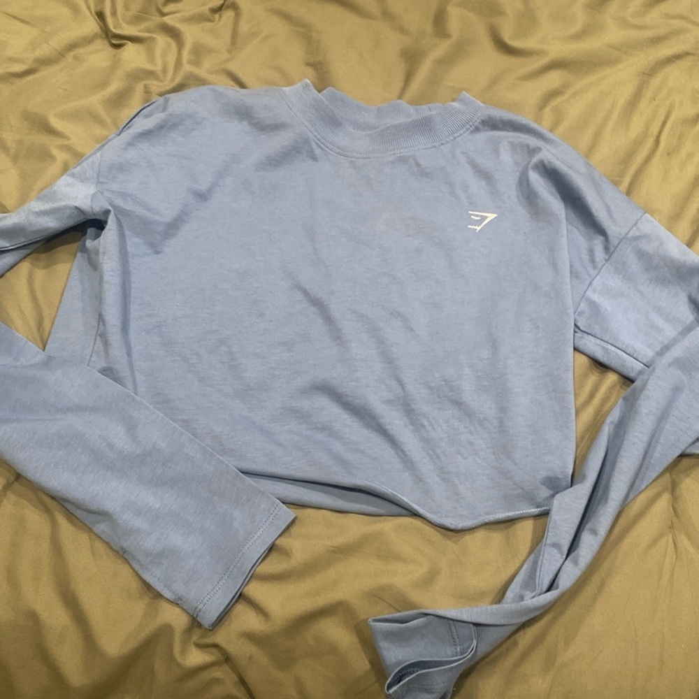 Gymshark Womens cropped long sleeve blue top